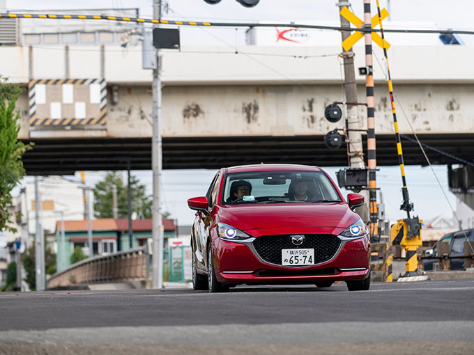 試乗 新型 マツダ Mazda2 デミオが名前を変えて進化 厚みをもった味付けとなり ワンランク上のコンパクトモデルになった カーセンサー の写真 7ページ目 自動車情報サイト 新車 中古車 Carview