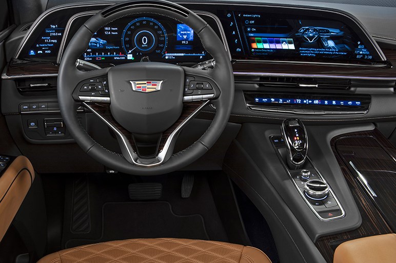 アメ車ど真ん中な迫力のプレミアムsuv キャデラック エスカレード がフルモデルチェンジ 市販車初の装備も Carview の写真 18ページ目 自動車情報サイト 新車 中古車 Carview