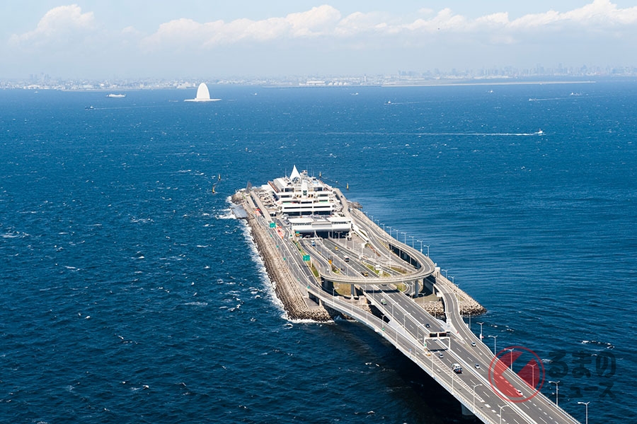 海底トンネルのさらに下に潜入!? 東京湾を横断する「アクアライン」の秘密に迫る