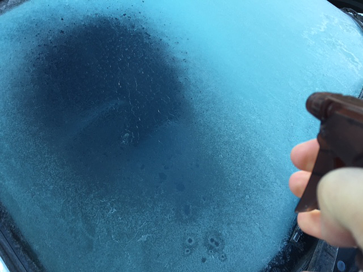 話題 クルマに使う解氷スプレーを激安で自作して使ってみた結果とは Web Cartop 自動車情報サイト 新車 中古車 Carview