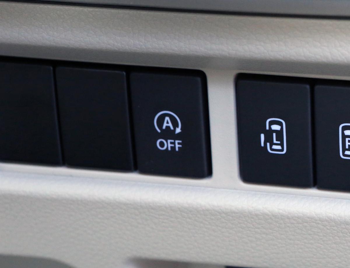 アイドリングストップの オフ スイッチはどんなシーンで使えばいいのか Web Cartop 自動車情報サイト 新車 中古車 Carview