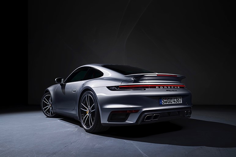 911の頂点モデル ターボs 登場 新開発ターボは650psを発生し0 100km H加速は2 7秒に Carview 自動車情報サイト 新車 中古車 Carview