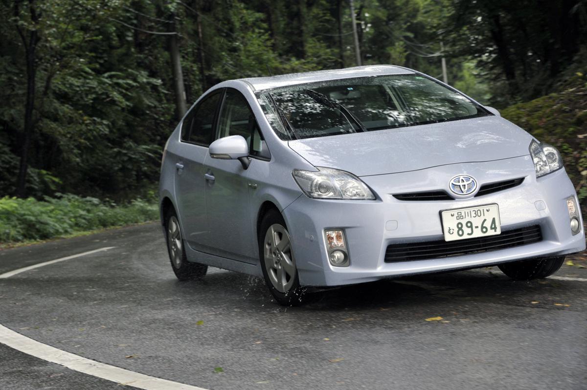 噂の真相 なぜか修理依頼が増える 雨の日にタイヤのパンクが多いというのは本当か Web Cartop 自動車情報サイト 新車 中古車 Carview