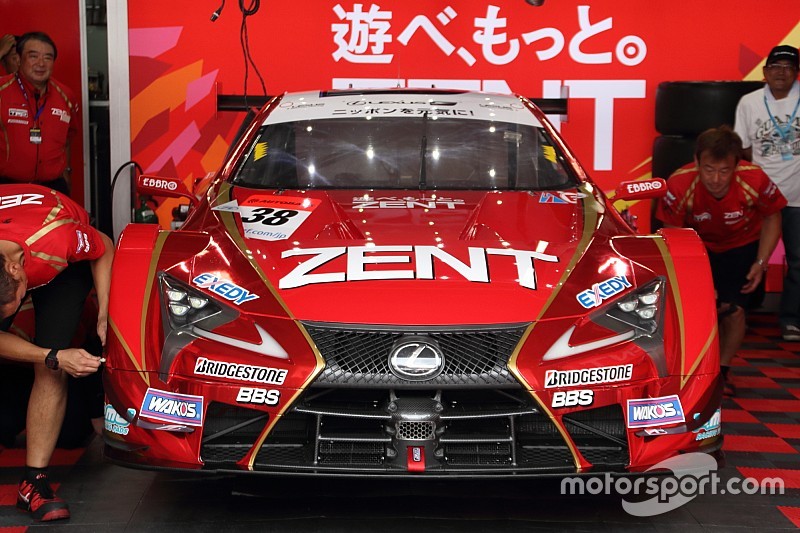 クラッシュで大破した38号車ZENT CERUMO LC500の修復が完了、決勝レース出走へ｜スーパーGT第5戦富士500マイル