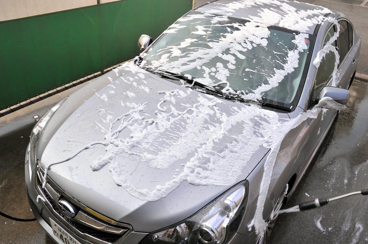 最悪ガラスが割れたりボディにシミも 夏が洗車に不向きな理由と注意点３つ Web Cartop 自動車情報サイト 新車 中古車 Carview
