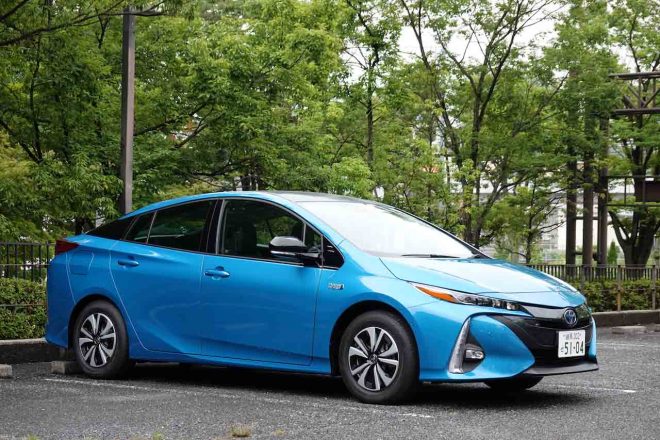 初代登場から年以上経つエコ王者の 特別 な存在 トヨタ プリウスphv ベースマシン一刀両断 Autosport Web の写真 自動車情報サイト 新車 中古車 Carview