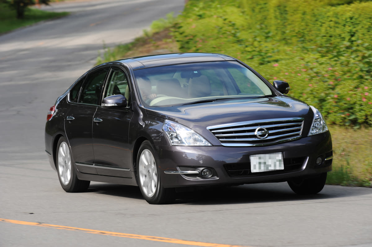 平成の国産高級セダン価格が暴落 100万円で手に入るオススメ中古車５選 Auto Messe Web 自動車情報サイト 新車 中古車 Carview