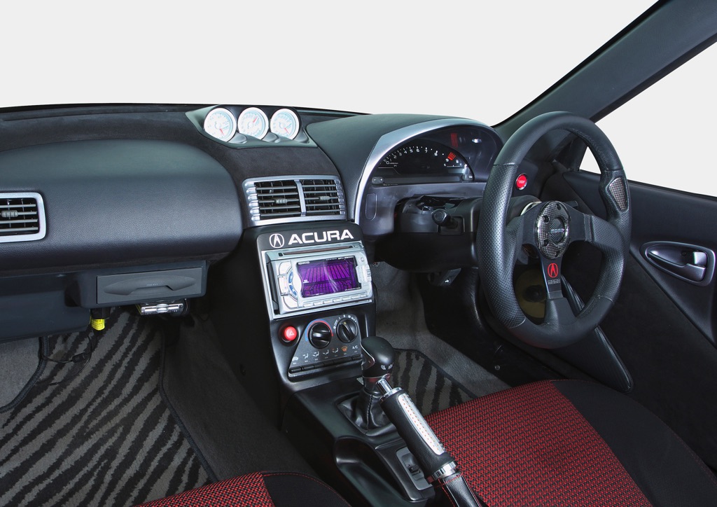 この内装から車種が分かる人はどれだけいるだろう デジタルメーター化で古さを完全払拭 Web Option 自動車情報サイト 新車 中古車 Carview
