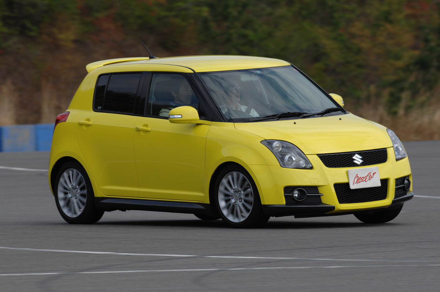 高性能で割安 大好評スイフトスポーツは歴代庶民の味方だった ベストカーweb 自動車情報サイト 新車 中古車 Carview