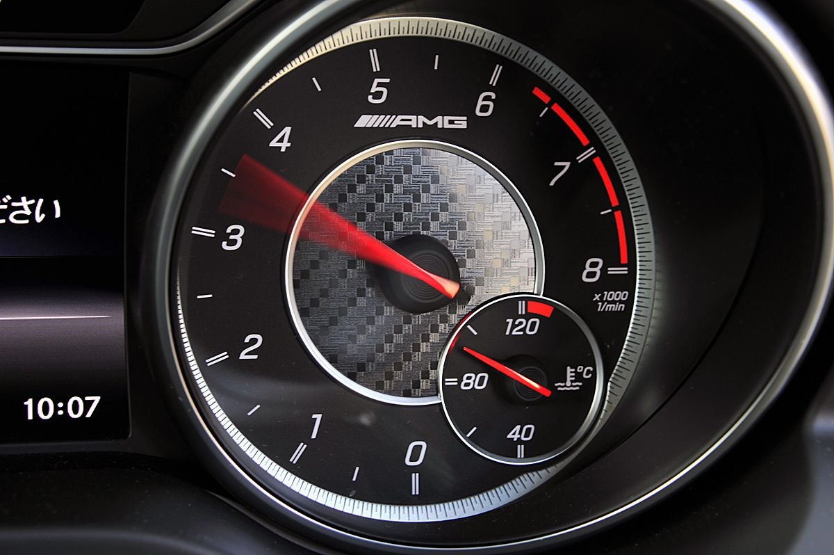 今さら聞けない エンジンブレーキって何ですか Web Cartop 自動車情報サイト 新車 中古車 Carview