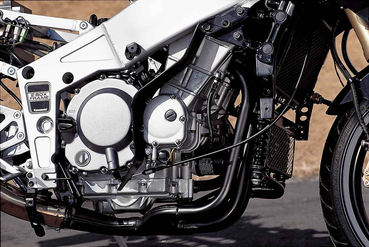 udløser magi Skyldfølelse プレイバック80's】「Kawasaki ZXR400」カワサキが本当に作りたかったレーサーレプリカ（1989年）（webオートバイ）の写真(6ページ目)  | 自動車情報サイト【新車・中古車】 - carview!