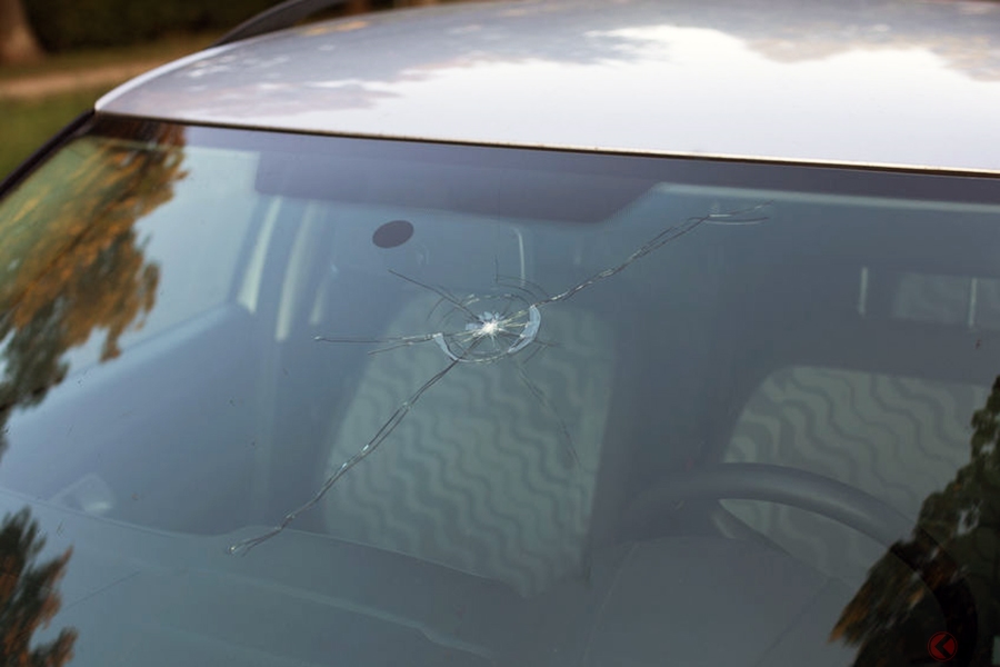 炎天下の中 クルマのfガラスが割れた 小キズ放置が危険な理由 くるまのニュース 自動車情報サイト 新車 中古車 Carview
