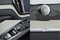 新型ボルボXC60 T5、日本国内試乗　「小さなXC90」の前評判は？