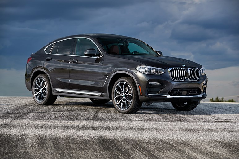 Bmw X4はスポーツカー並の走りと高級車並の快適性を両立してx3を引き離す Carview 自動車情報サイト 新車 中古車 Carview