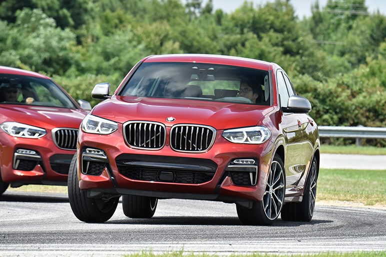 Bmw X4はスポーツカー並の走りと高級車並の快適性を両立してx3を引き離す Carview 自動車情報サイト 新車 中古車 Carview