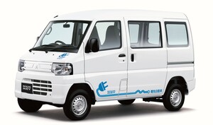 三菱自動車がeKワゴンなど3車種を一部改良して発売