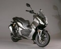 国内発売の期待も高まるホンダ「ADV150」の足つき性とサイズ感をいち早くチェック！＃東京モーターショー2019