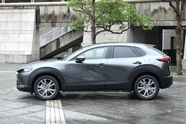 マツダcx 30 試乗記 国内大本命 1 8lディーゼルターボawd6速at 2 0lガソリンawd6速mt Auto Prove 自動車情報サイト 新車 中古車 Carview