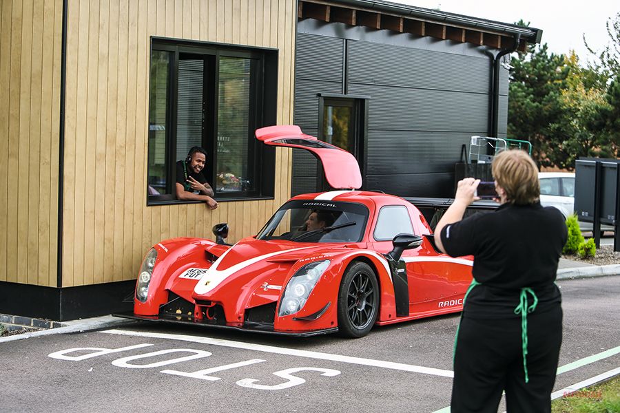 ロードカー 本当に公道を耐えうる フォードgt Vs ラディカルrxcターボ Vs 911gt3 Rs 前編 Autocar Japan の写真 2ページ目 自動車情報サイト 新車 中古車 Carview