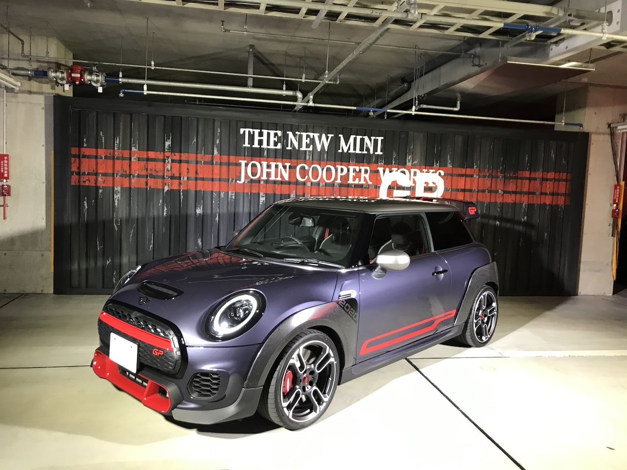 これぞ一番速いmini 2座の ジョン クーパー ワークス Gp が日本へ上陸 Genroq Web 自動車情報サイト 新車 中古車 Carview