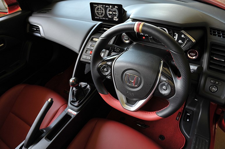 ホンダ S660 Mugen Raが台数限定で登場 違いが際立つ内外装 足回りを強化 Carview の写真 13ページ目 自動車情報サイト 新車 中古車 Carview
