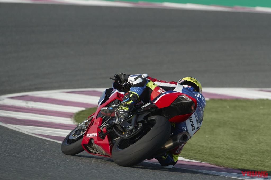 超速報インプレッション Cbr1000rr R試乗会でf C C Tsrホンダフランス フォレイ選手に聞いた Webヤングマシン 自動車情報サイト 新車 中古車 Carview
