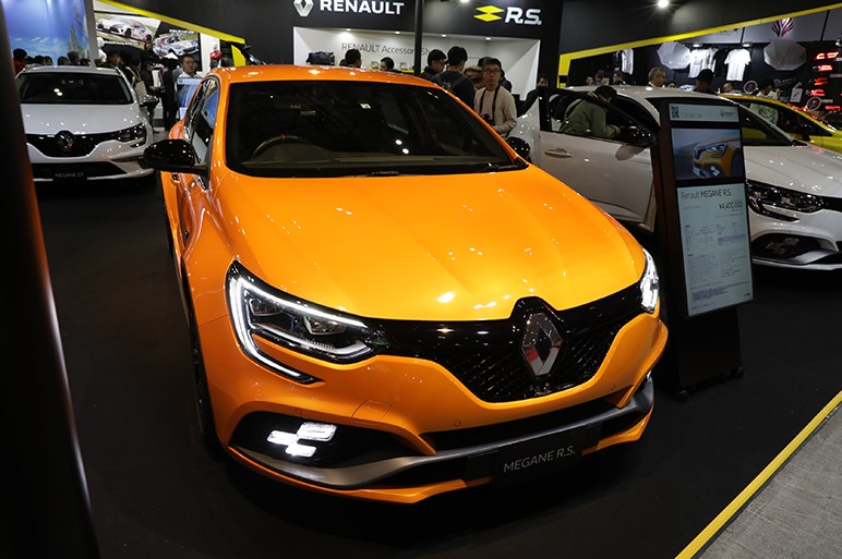 東京オートサロン2019 ルノーブースは2月に発売されるメガーヌrsのmt車を参考出品 Carview 自動車情報サイト 新車 中古車 Carview