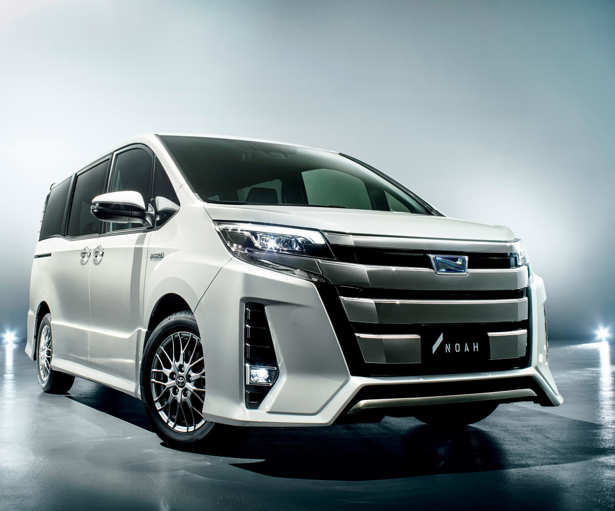 ファミリーが嬉しい２列シート仕様をトヨタ ヴォクシー ノア エスクァイアへ Auto Messe Web の写真 3ページ目 自動車情報サイト 新車 中古車 Carview