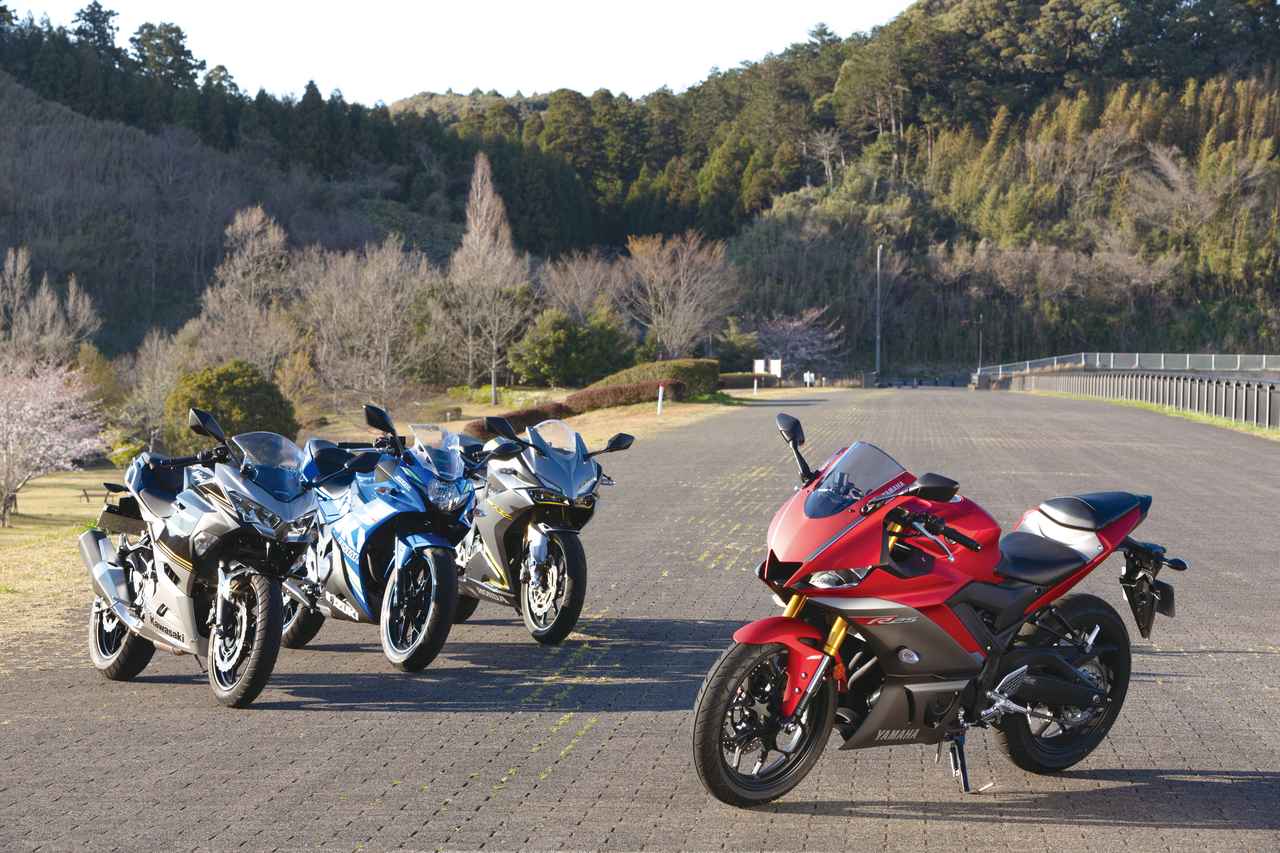 フルカウル250cc徹底検証 4車の走りのキャラクターを比較する Yzf R25 Cbr250rr Gsx250r Ninja250 試乗インプレ Webオートバイ 自動車情報サイト 新車 中古車 Carview