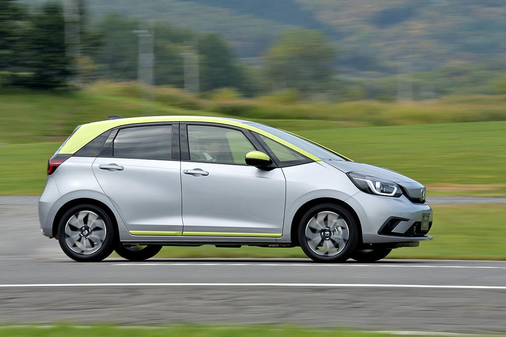 プロトタイプ試乗 ホンダ フィット 全方位的に進化したホンダの意欲作 Le Volant Carsmeet Web 自動車情報サイト 新車 中古車 Carview