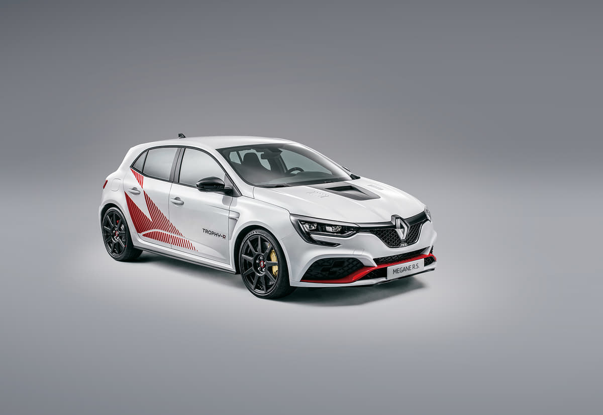 ニュルブルクリンクのff最速車 メガーヌ ルノー スポール トロフィーr を日本導入 Auto Messe Web 自動車情報サイト 新車 中古車 Carview