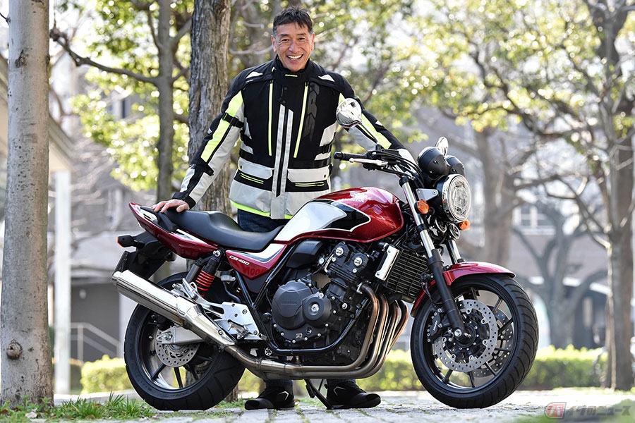 嗚呼 ホンダ Cb400スーパーフォア 日本2輪メーカーの400クラスでライバル不在となった4気筒エンジンに乗る バイクのニュース 自動車情報サイト 新車 中古車 Carview