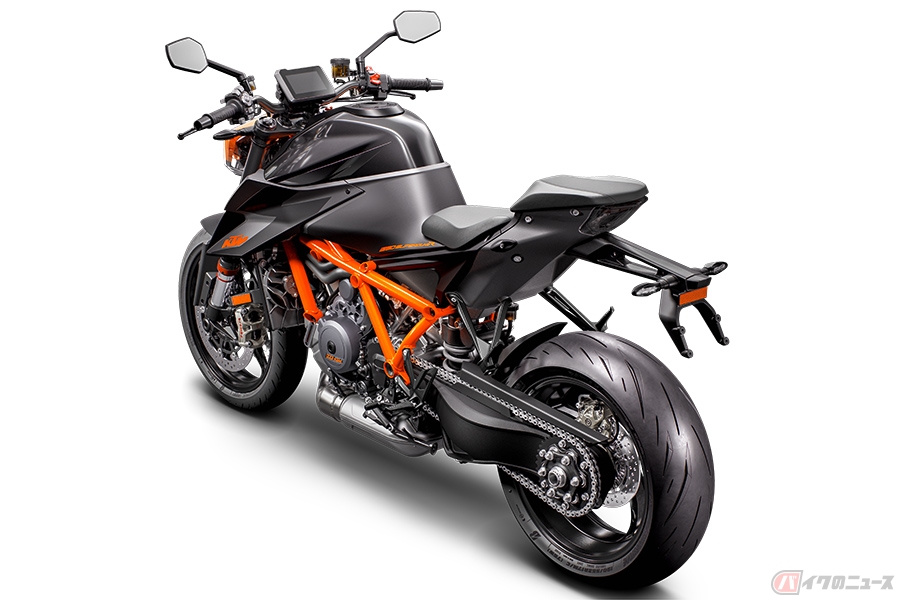 排気量1301ccの水冷vツインエンジンを搭載するktmのハイパーネイキッドバイクが扱いやすい 年型 1290スーパーデュークr に乗る バイクのニュース の写真 12ページ目 自動車情報サイト 新車 中古車 Carview