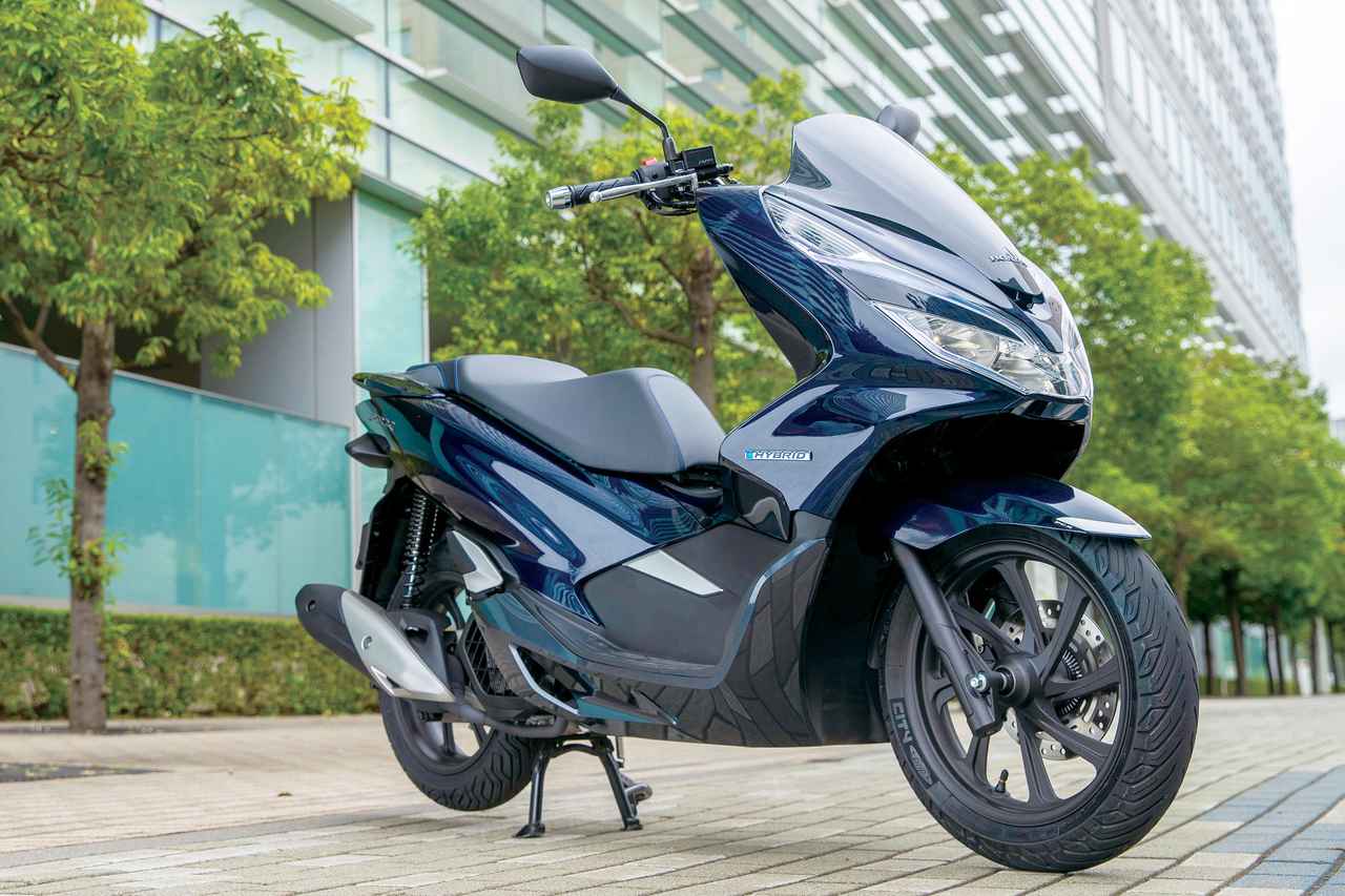 原付二種ハイブリッド ホンダ Pcx Hybrid を徹底解説 試乗インプレ Pcx Hybrid Vs Pcx の加速対決もお見逃しなく Webオートバイ 自動車情報サイト 新車 中古車 Carview
