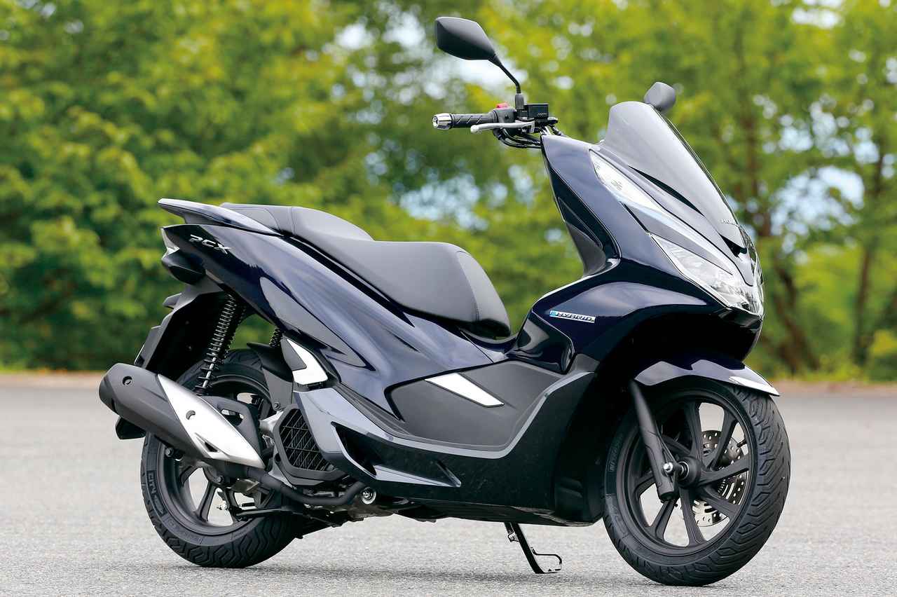 原付二種ハイブリッド ホンダ Pcx Hybrid を徹底解説 試乗インプレ Pcx Hybrid Vs Pcx の加速対決もお見逃しなく Webオートバイ 自動車情報サイト 新車 中古車 Carview