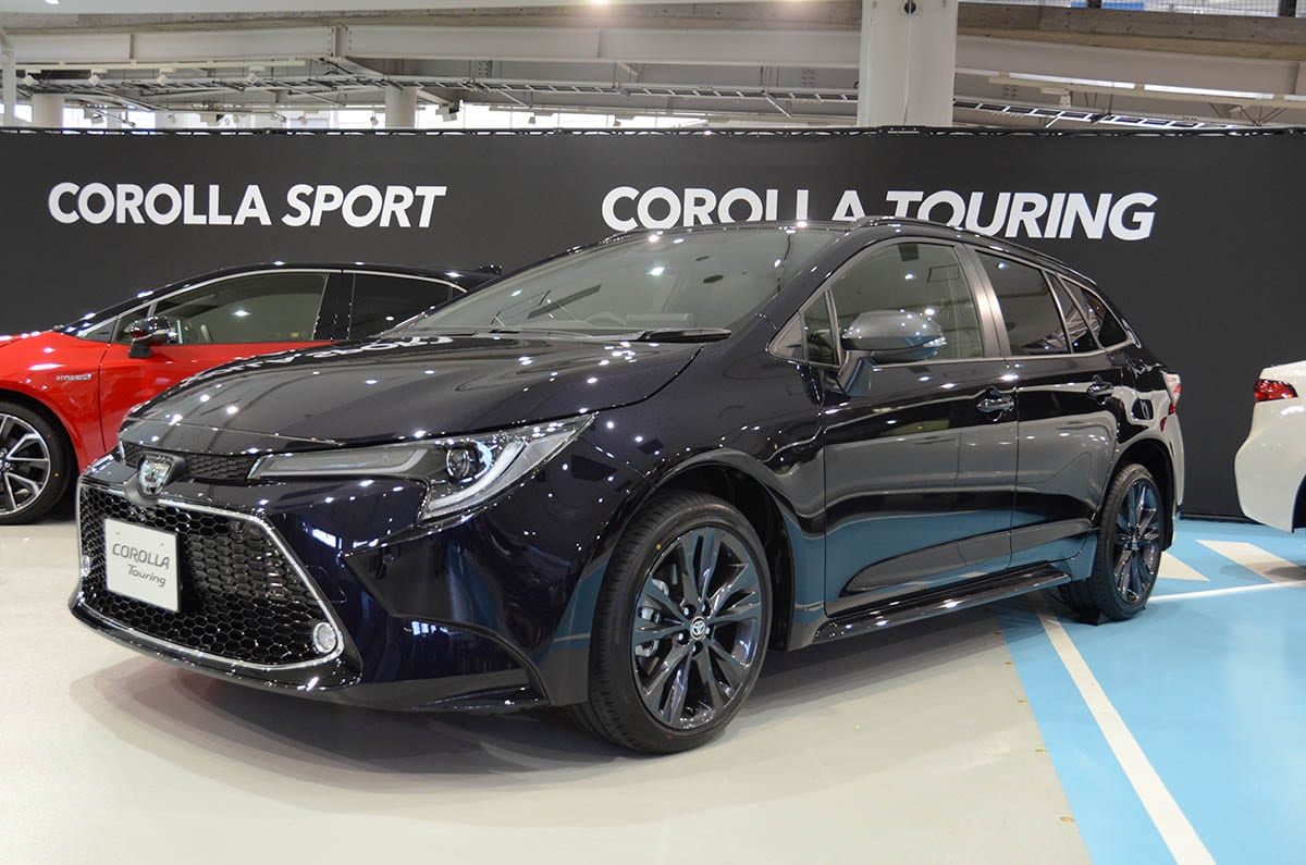 今度こそ若者がカローラに乗る 新車発表会ってこんな感じ 9月17日 新型カローラの発表会に行ってきました 前編 スタイルワゴン ドレスアップナビ の写真 5ページ目 自動車情報サイト 新車 中古車 Carview
