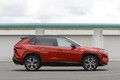 トヨタ「RAV4 PHV」と三菱「アウトランダー PHEV」の思想の違いとは？