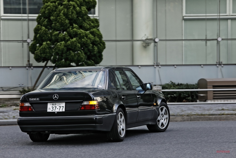 メルセデス ベンツ500e W124 後編 試乗 最新ev Eqc と意外な共通点 Autocar Japan 自動車情報サイト 新車 中古車 Carview