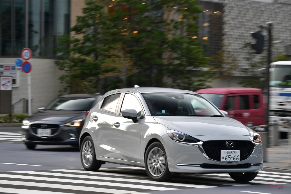 マツダ2 デミオ 新旧を比較試乗 新型の価格 内装 走りを評価 ガソリンとディーゼル Autocar Japan 自動車情報サイト 新車 中古車 Carview