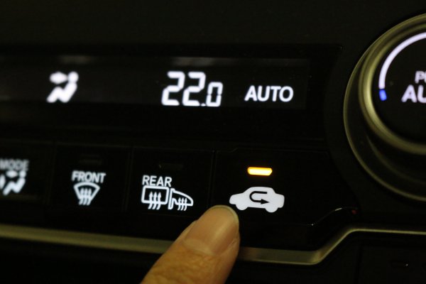 エアコンは賢く使う快適 安全装備 外気導入と内気循環の正しい使い方 ベストカーweb 自動車情報サイト 新車 中古車 Carview