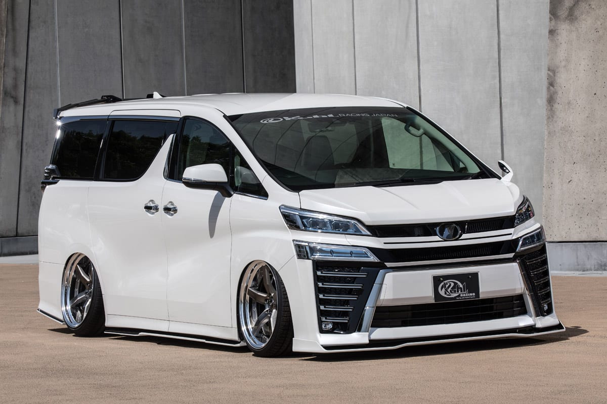 Long Interview アルヴェルカスタムの革命児 Kuhl Japan片岡孝裕氏 スタイルワゴン ドレスアップナビ 自動車情報サイト 新車 中古車 Carview