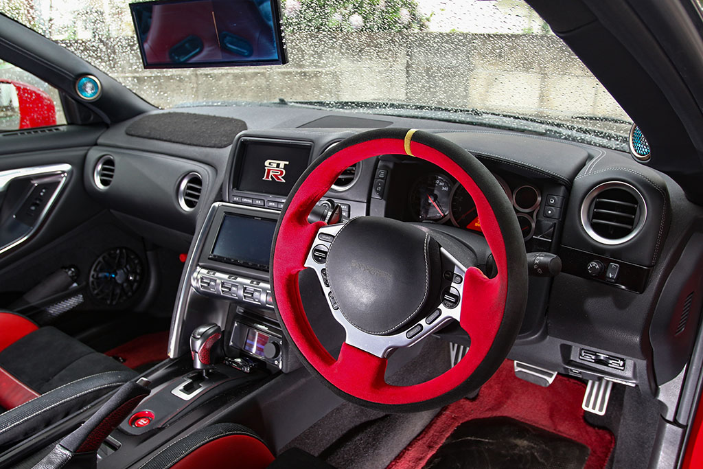 カスタムオーディオのプロが提案するスポーツカー向けの室内快適術 サウンドプロ Special Shop Web Option 自動車情報サイト 新車 中古車 Carview