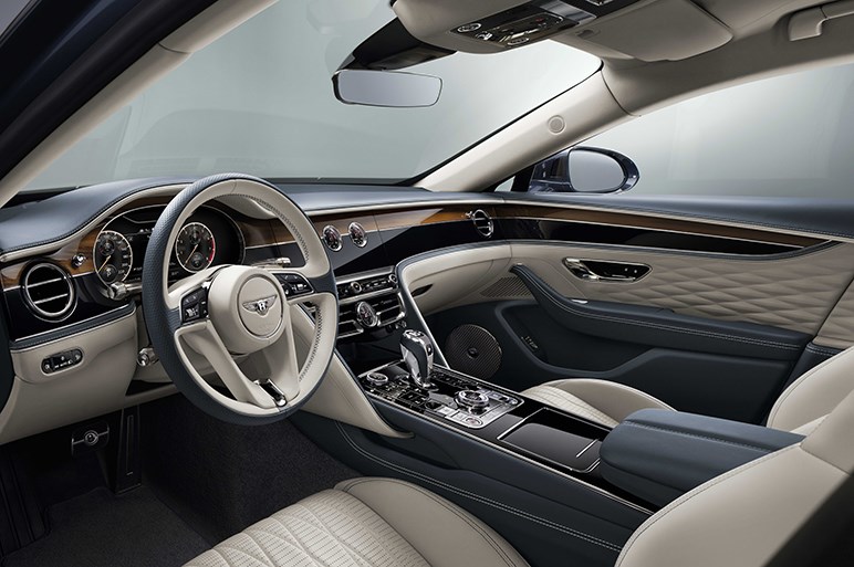 ベントレー 新型 フライングスパー を発表 豪華内装には自動車向けとして初採用の素材も Carview 自動車情報サイト 新車 中古車 Carview