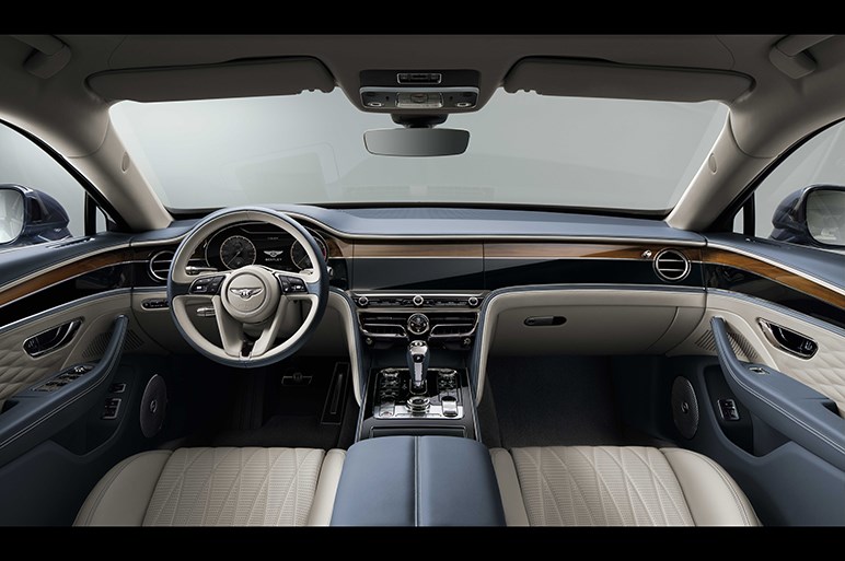 ベントレー 新型 フライングスパー を発表 豪華内装には自動車向けとして初採用の素材も Carview 自動車情報サイト 新車 中古車 Carview