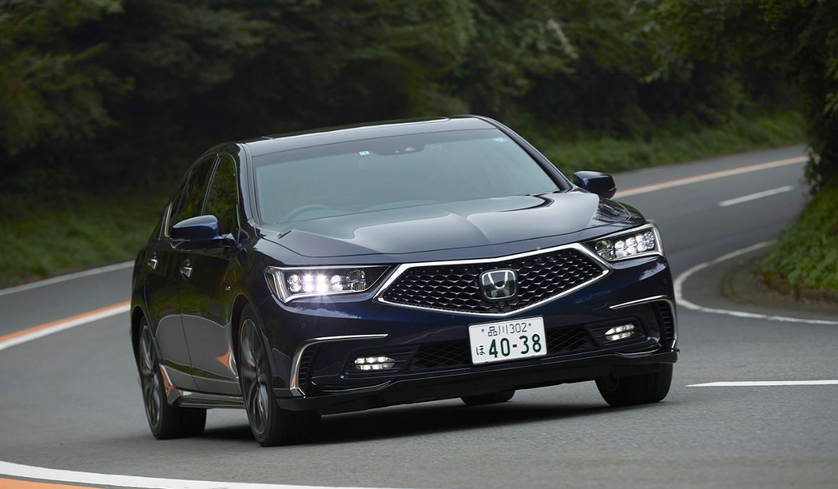 驚くほど曲がるプレミアムセダンがあってもいいではないか ホンダ レジェンドを箱根で楽しむ Gq Japan ヘッドライン 自動車情報サイト 新車 中古車 Carview