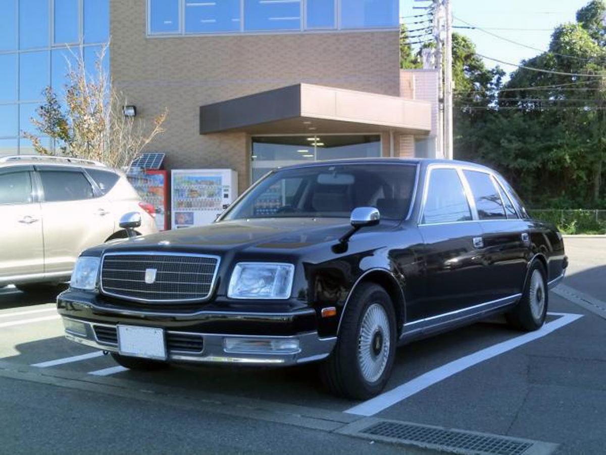 悪燃費ゆえの巨大胃袋 バカでかいガソリンタンク容量をもつ国産乗用車４選 Web Cartop 自動車情報サイト 新車 中古車 Carview