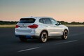 BMWがX3の電気自動車版「iX3」発表。見た目はまんまエンジン車